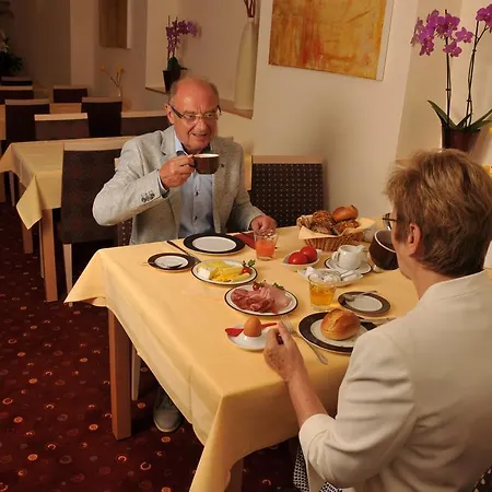 Benelux Szálloda