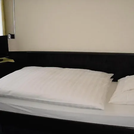 Benelux 3* Aachen