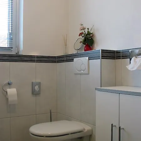 Benelux Szálloda 3*
