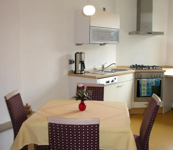 Benelux 3*
